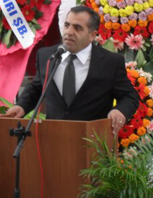 yyazar-201010271136